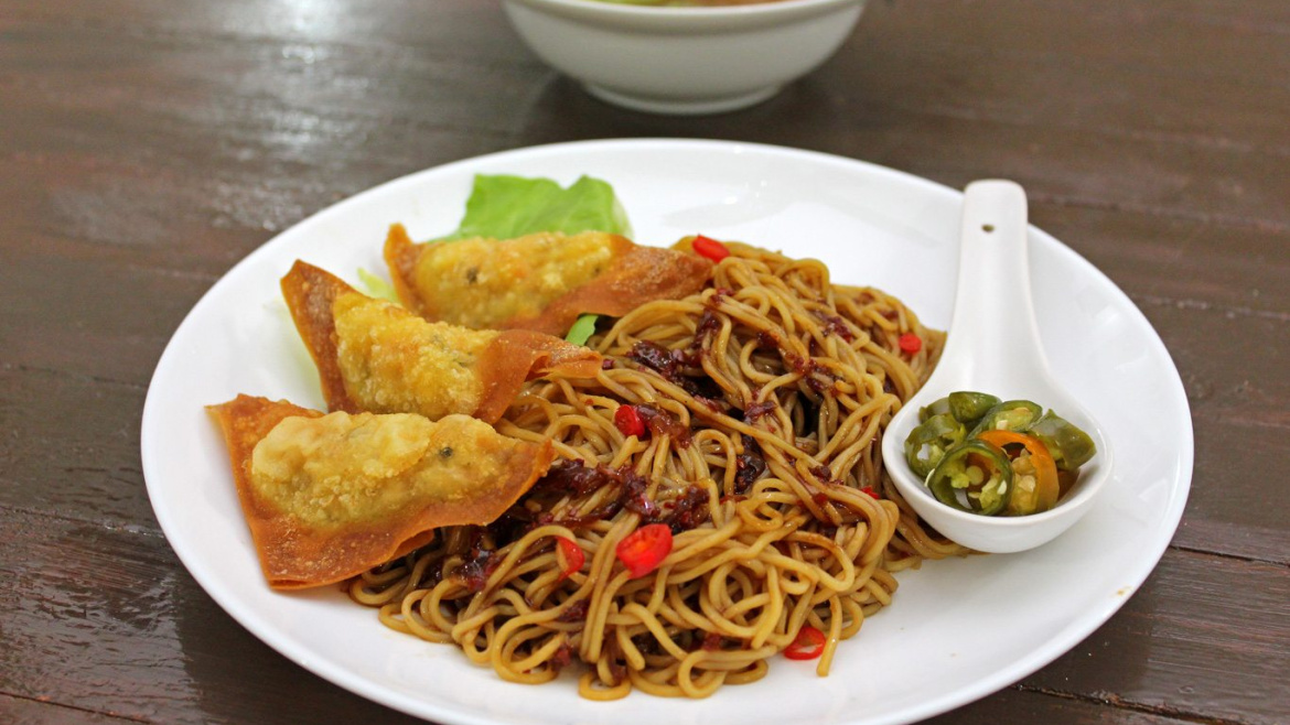 Chinese Wonton Noodles