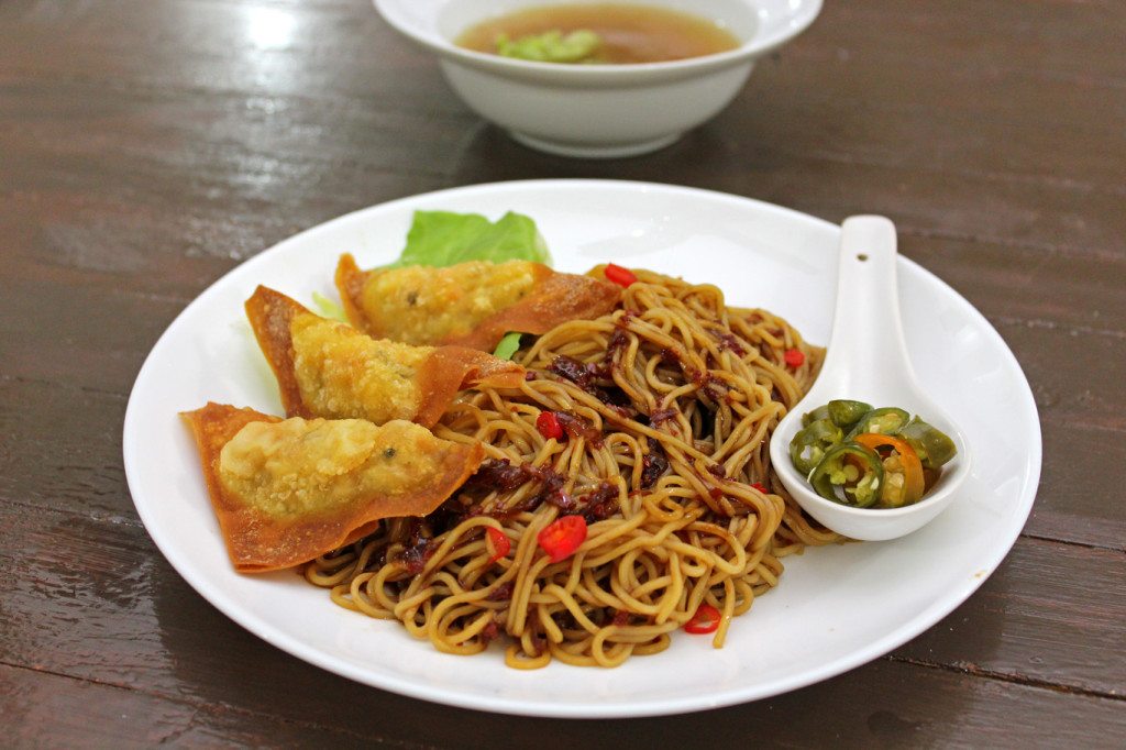 Chinese Wonton Noodles - Maya Kitchenette