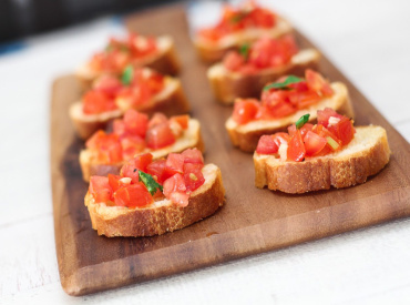 Easy Tomato Bruschette