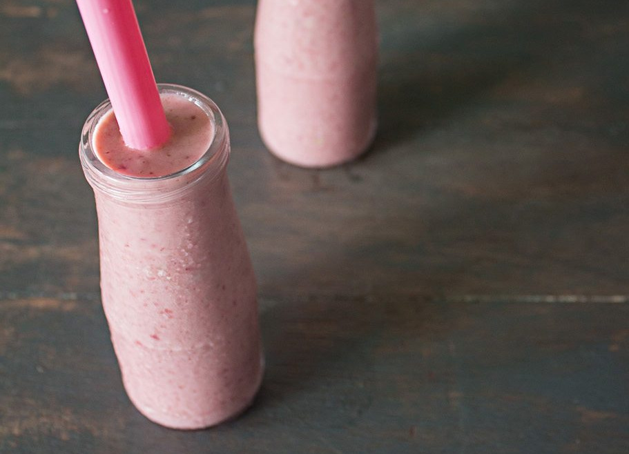 Banana Raspberry Avocado Smoothie