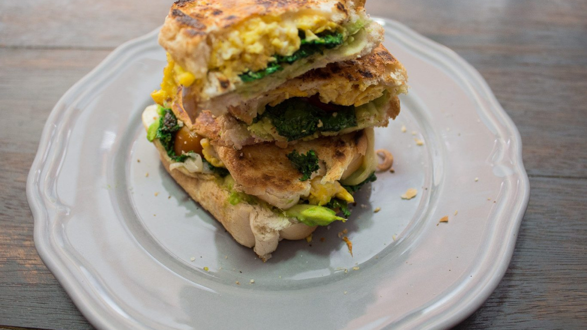 This Avocado, egg and kale Panini