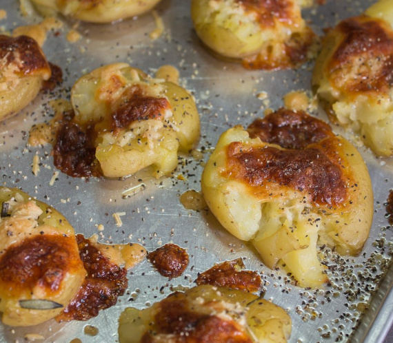 Garlic and Rosemary Smashed Potatoes