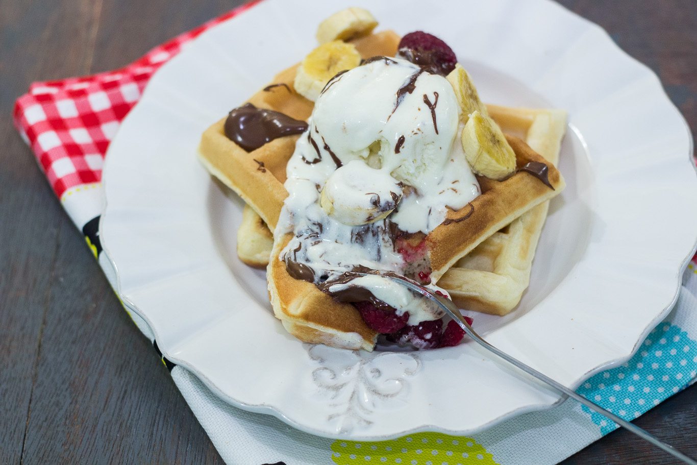 5 Minutes Fluffy Waffle Recipe Maya Kitchenette