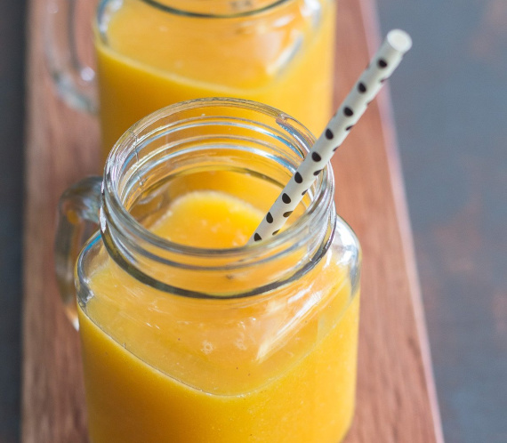 Vegan mango and orange smoothie