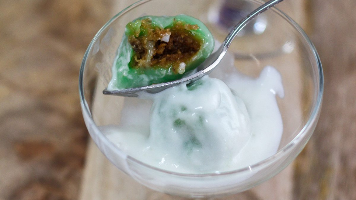 Badak Berendam or Kuih Koci Bersantan