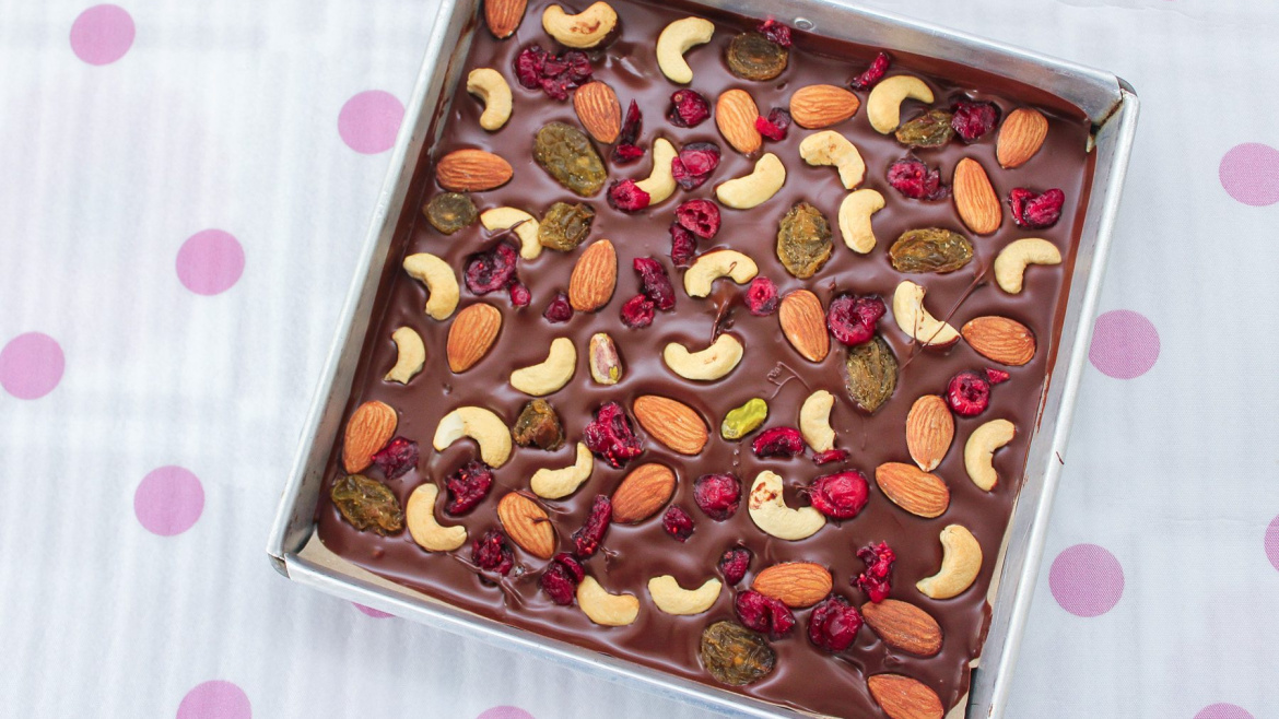 Chocolate Bark with Cranberries and Nuts