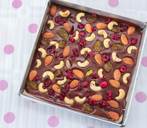 Chocolate Bark with Cranberries and Nuts