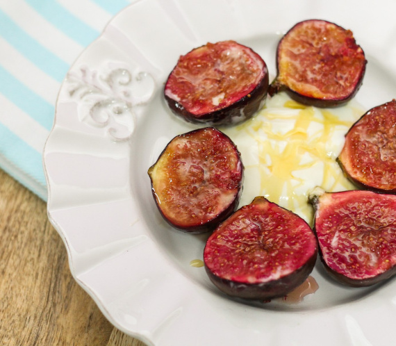Honey Roasted Figs with Greek Yogurt
