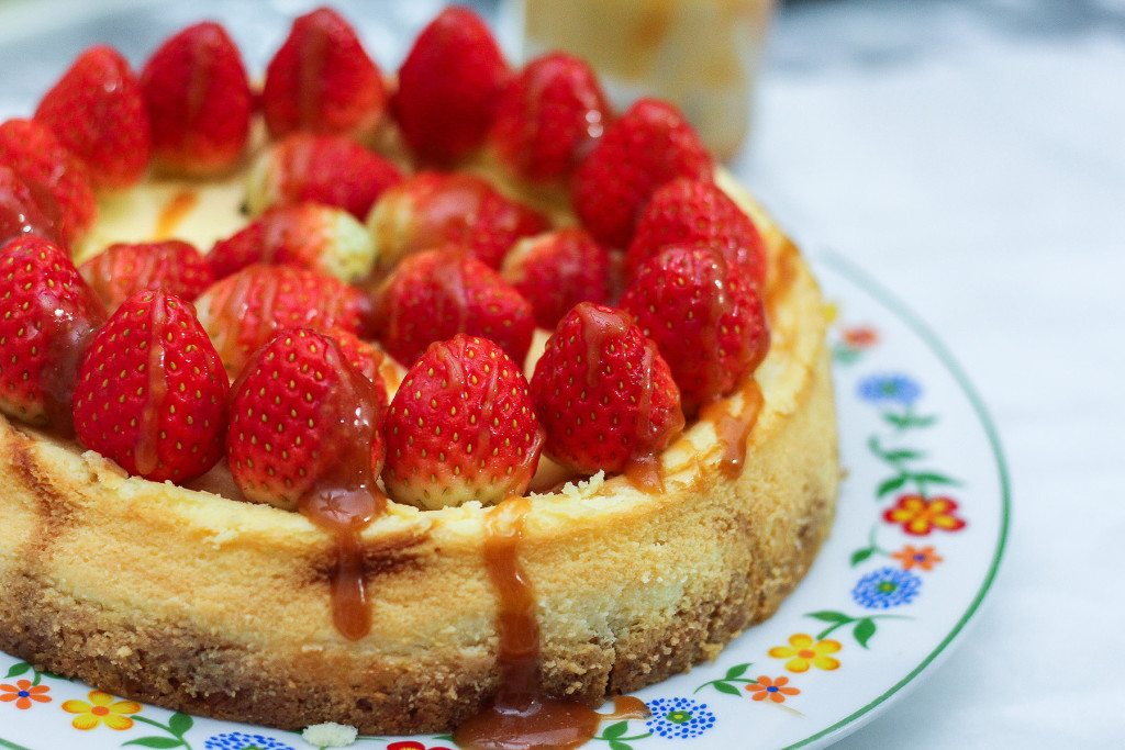 Strawberry Cheesecake with Salted Caramel