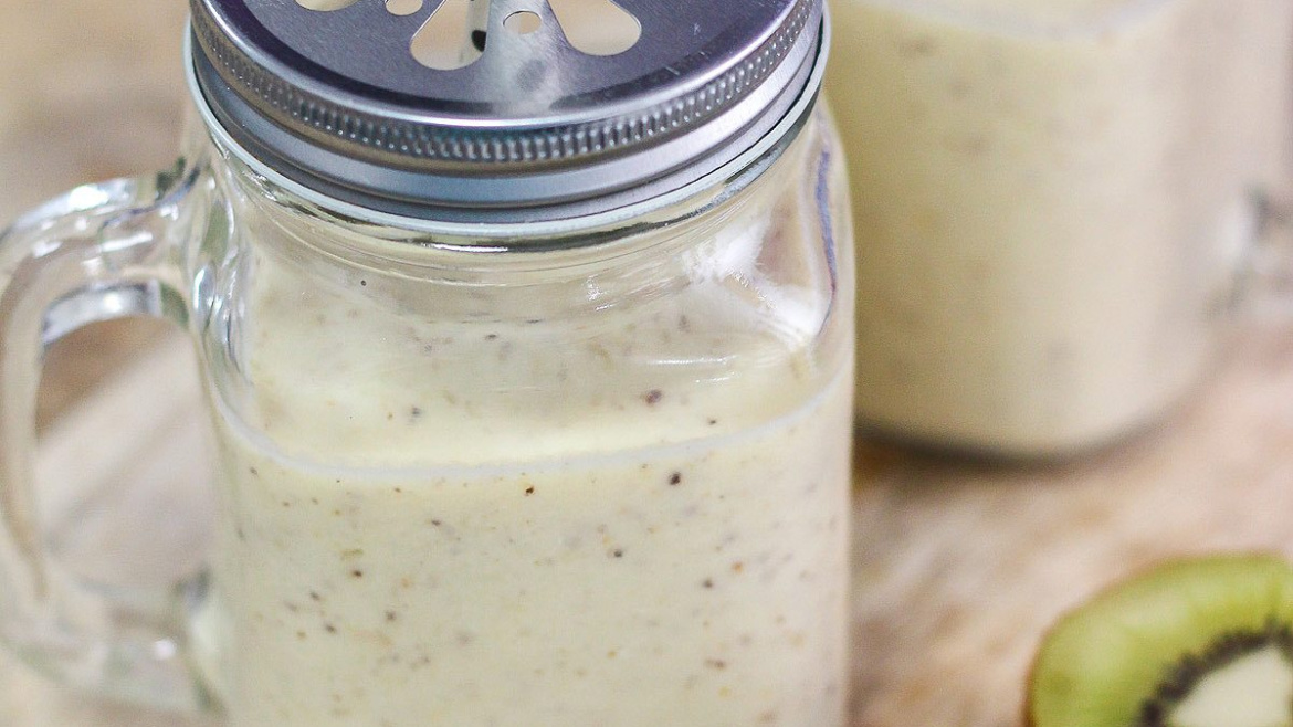 Kiwi and Banana Smoothie