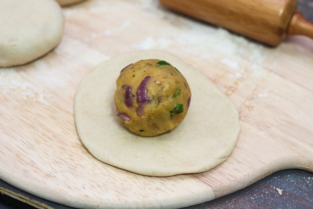 Simple Aloo Paratha Recipe