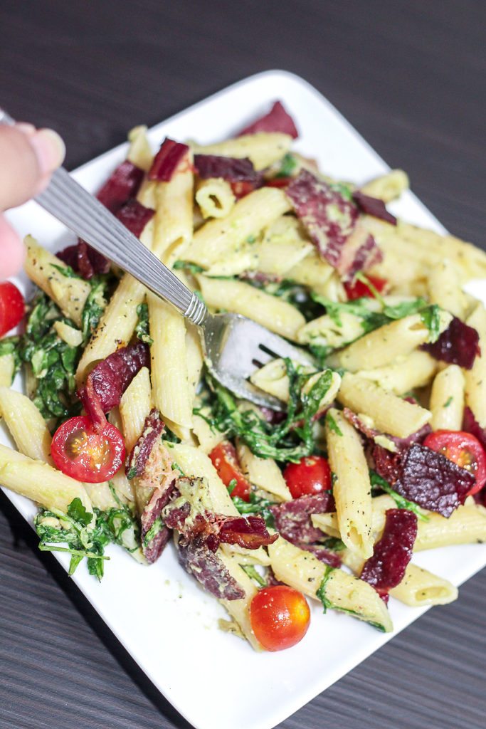 BLT Pasta with Avocado Dressing