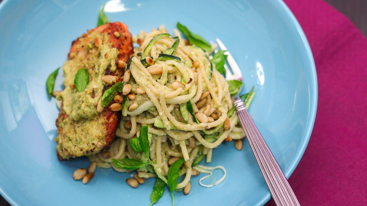Delicious Pesto Spaghetti with Seared Salmon