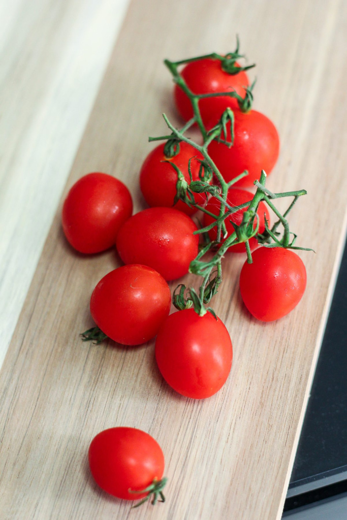 Roasted Tomato Bruschetta