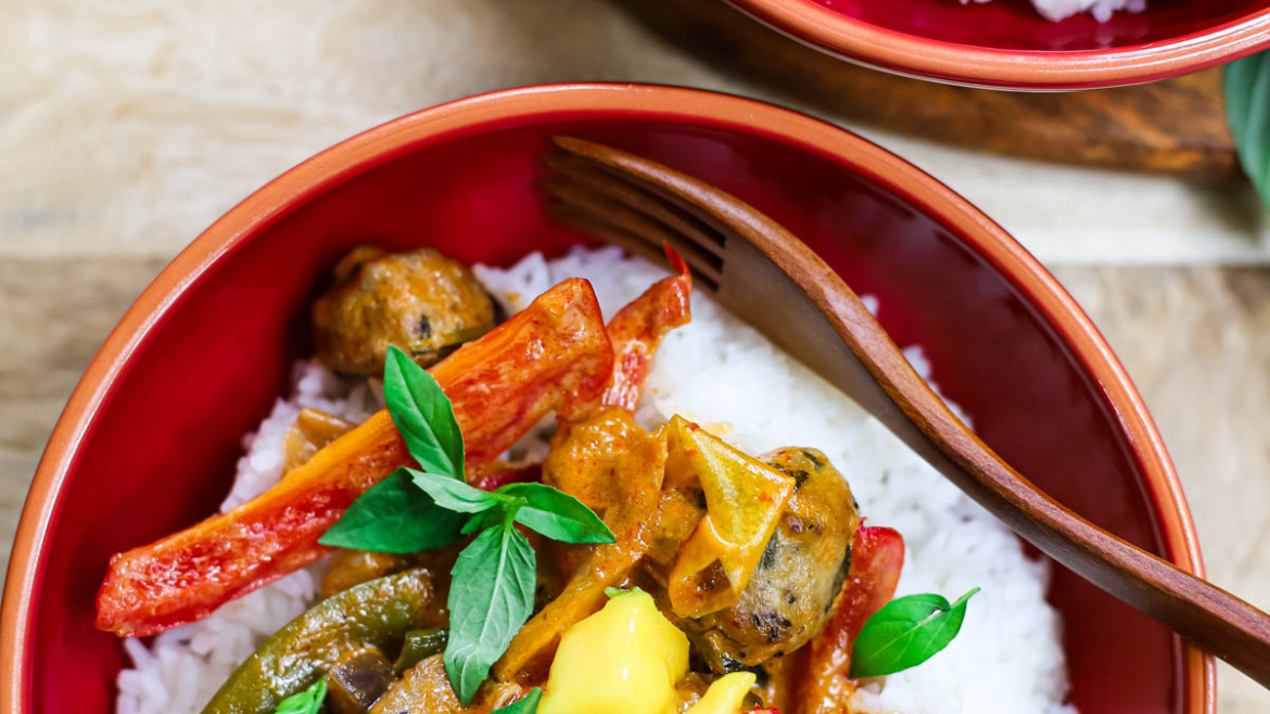 Thai Red Curry Chicken Meatballs