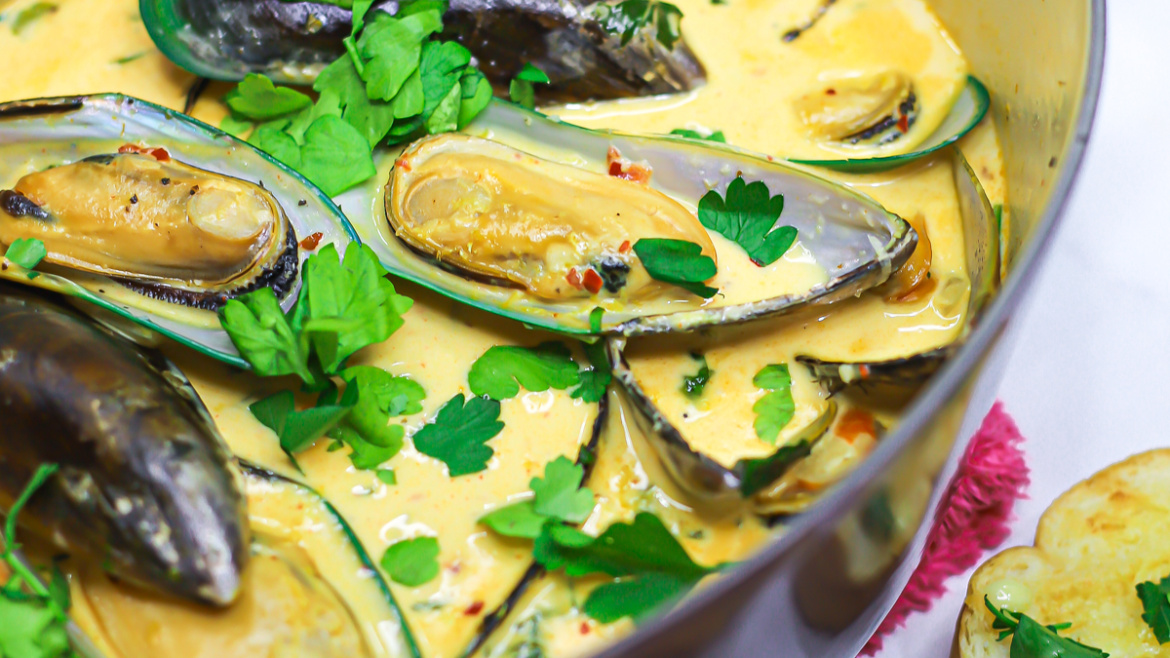 Mussels In Lemon Garlic Butter Sauce