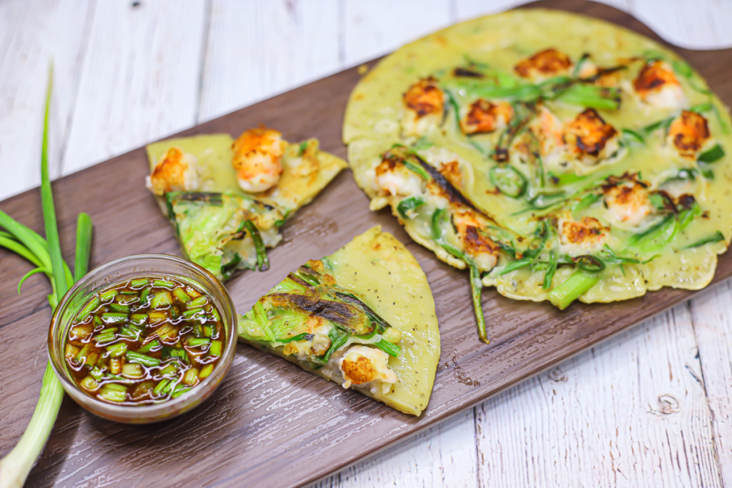 Easy Korean Pancakes - Haemul Pajeon