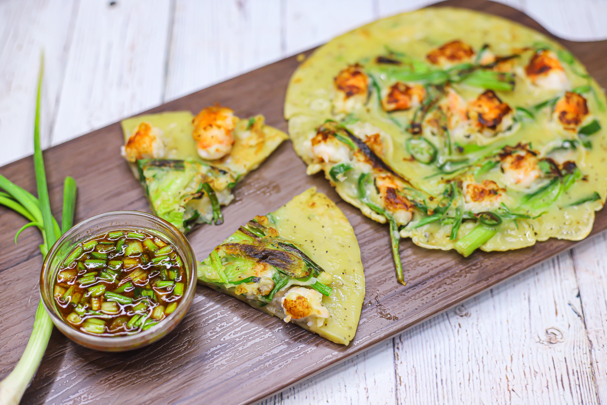 Easy Korean Pancakes - Haemul Pajeon