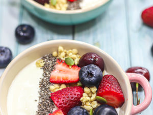 Greek Yogurt Breakfast Bowl
