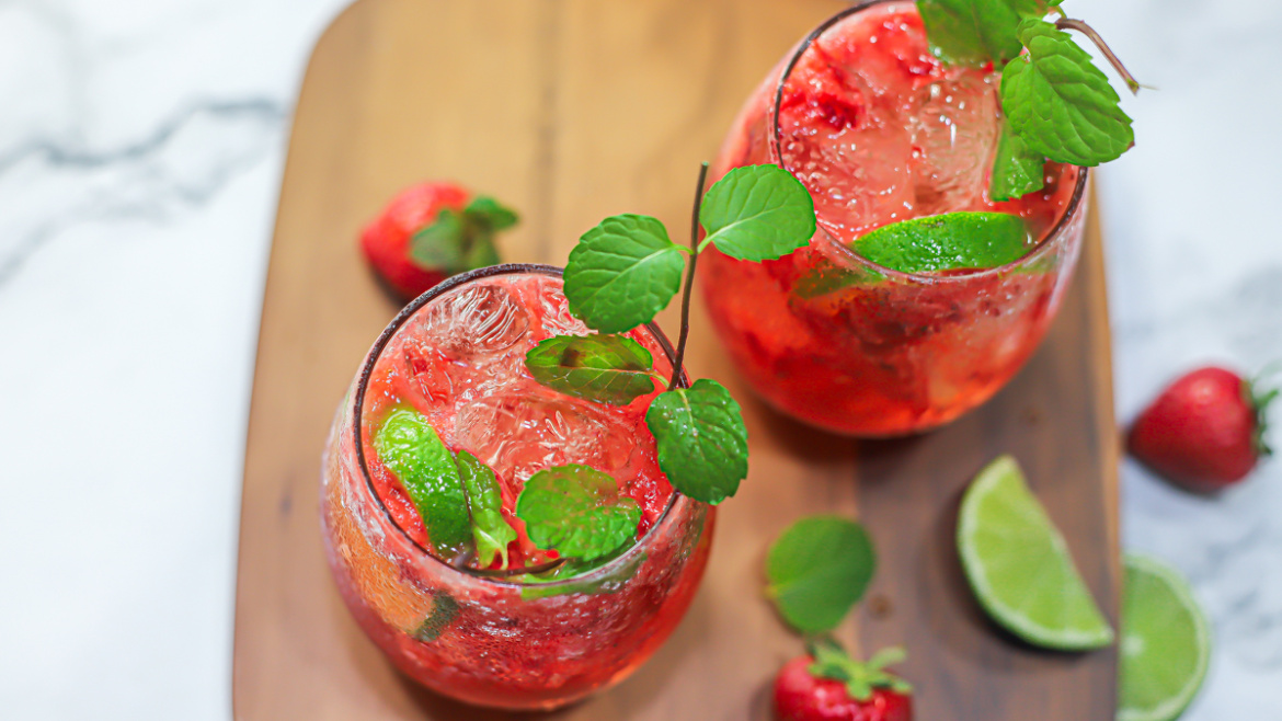 Fizzy Strawberry Mocktail